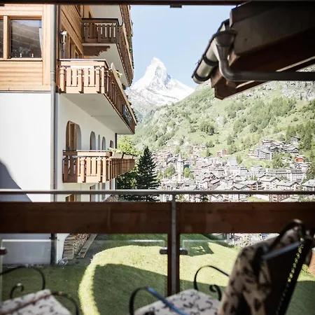 Hotel Petit By Schoenegg 4*