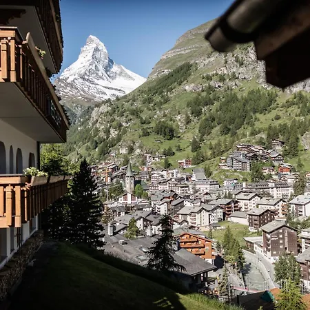 Petit By Schoenegg 4*