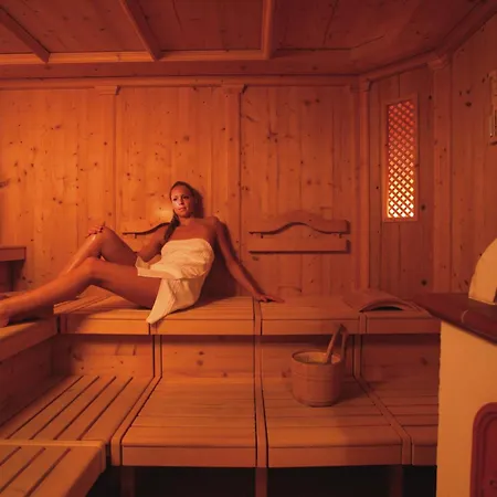 Petit By Schoenegg צרמט