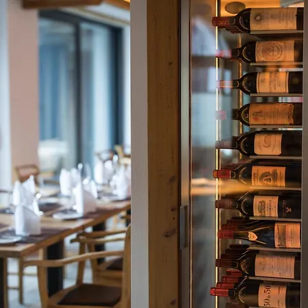 מלון Petit By Schoenegg